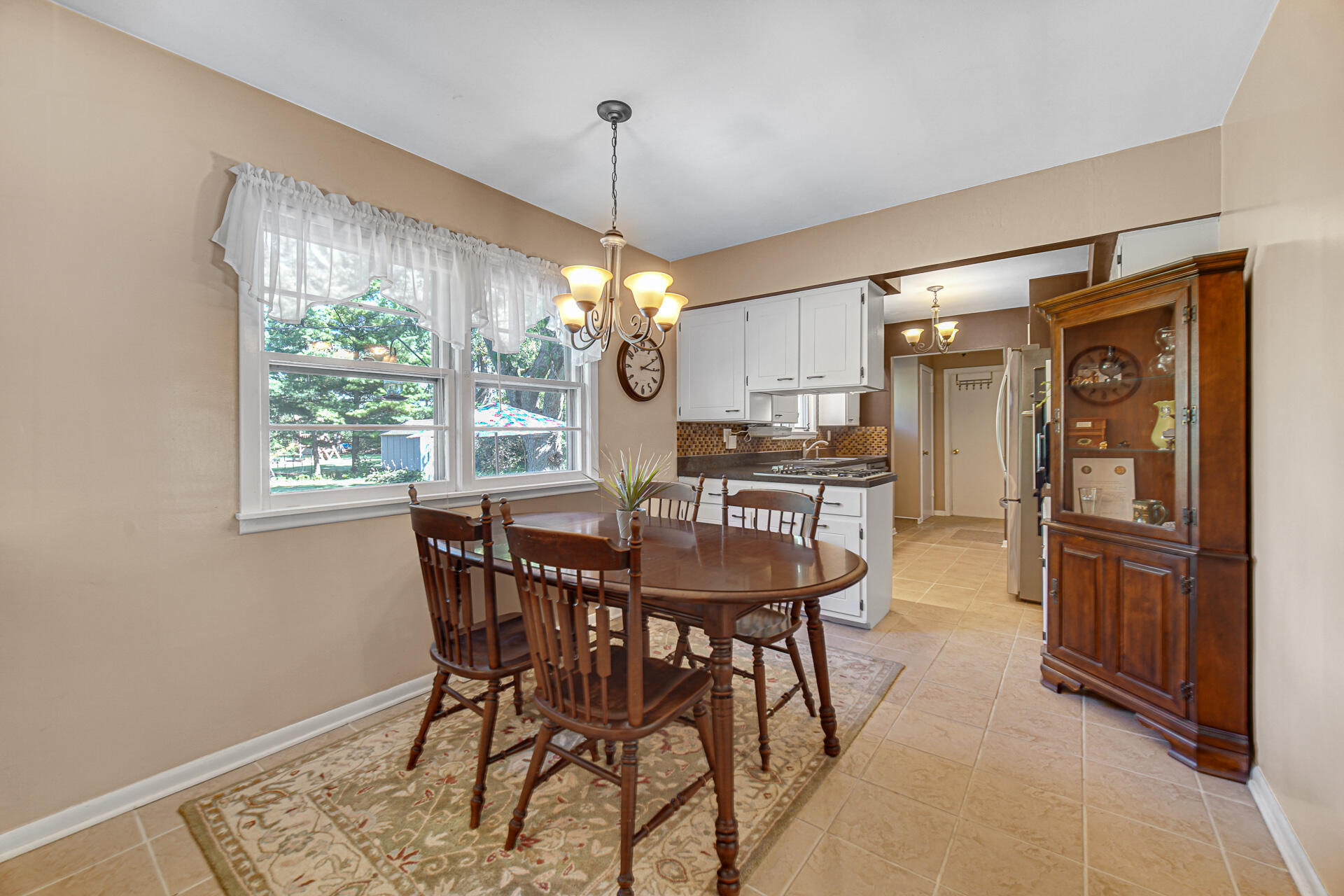 8805 Lee Street Crown Point, IN 46307 - Photo 6 of 26 1920x1280