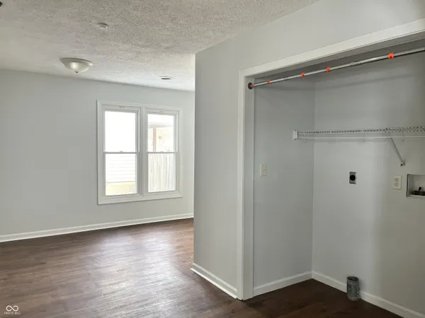 $282,900 | 411 North Pine Street, Brazil, IN 47834