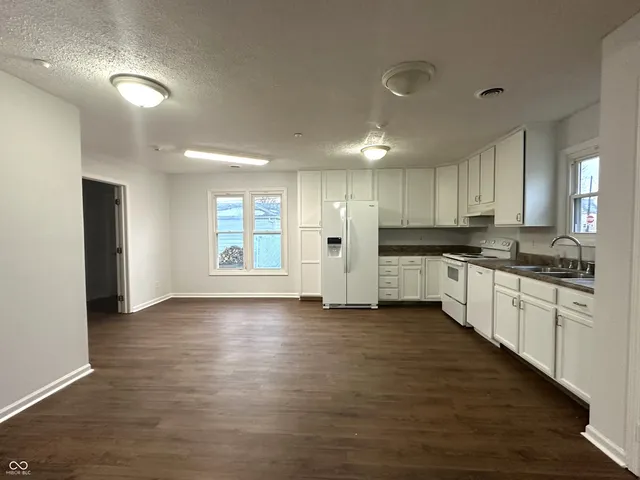 $292,900 | 411 North Pine Street, Brazil, IN 47834