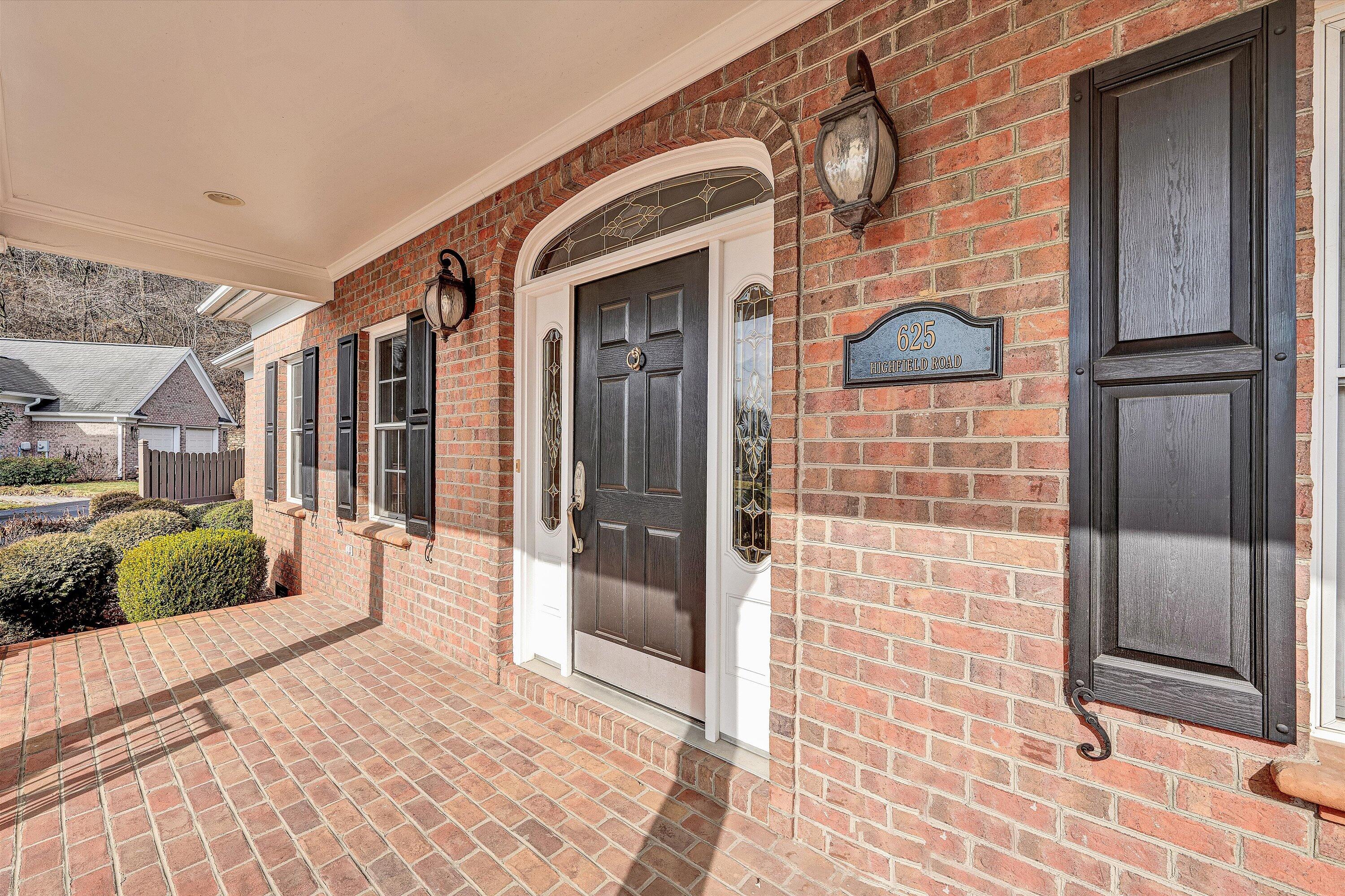 625 Highfield Road Salem, VA 24153 - Photo 5 of 46 05-DSC00115