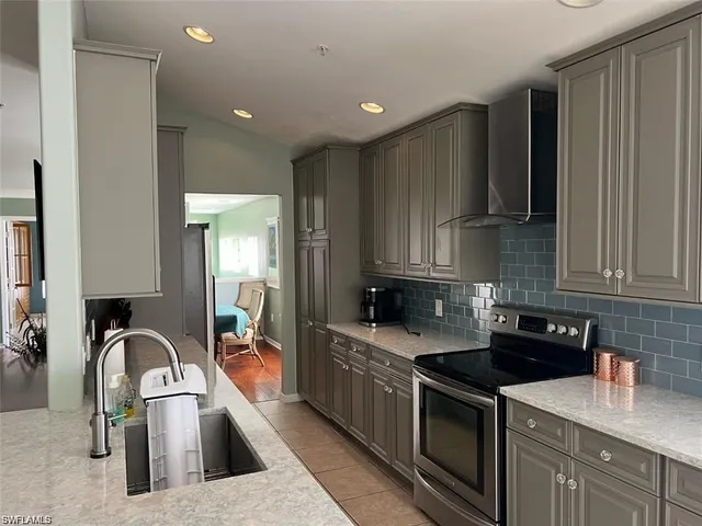 $3,500 | 1405 Tiffany Lane, Unit 1408, Naples, FL 34105