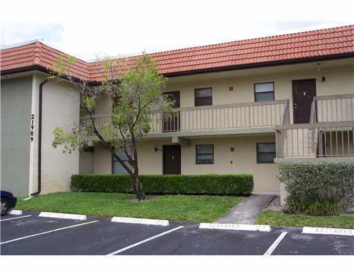 21909 Lake Forest Circle, Unit 105 Boca Raton, FL 33433 - Photo 1 of 14 Primary Photo