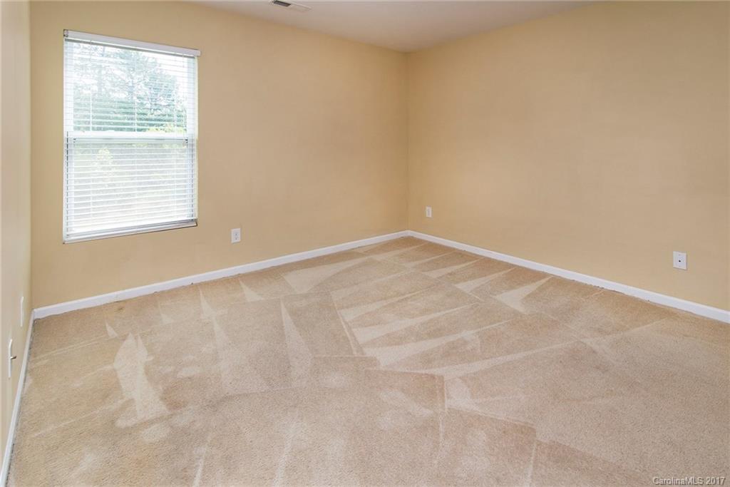 11824 Bending Branch Road Charlotte, NC 28227 - Photo 19 of 23 an empty room with a window