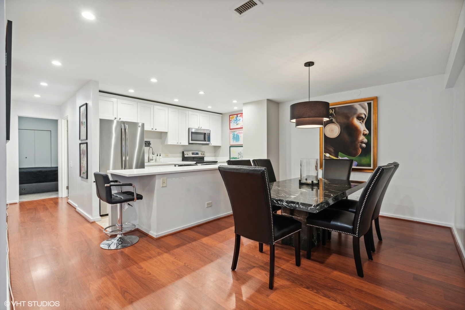 40 East 9th Street, Unit 1516 Chicago, IL 60605 - Photo 13 of 31