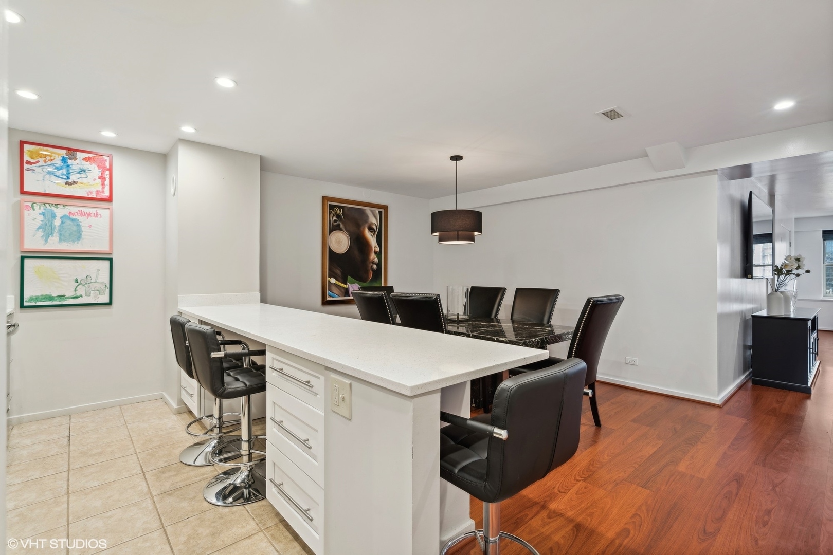40 East 9th Street, Unit 1516 Chicago, IL 60605 - Photo 16 of 31