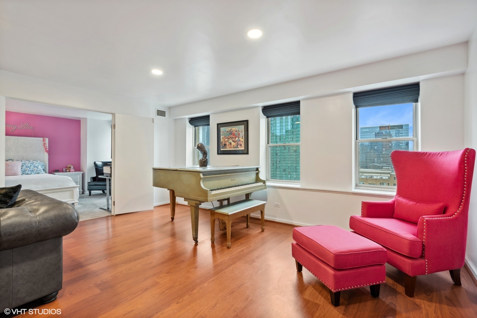 40 East 9th Street, Unit 1516 Chicago, IL 60605 - Photo 10 of 31