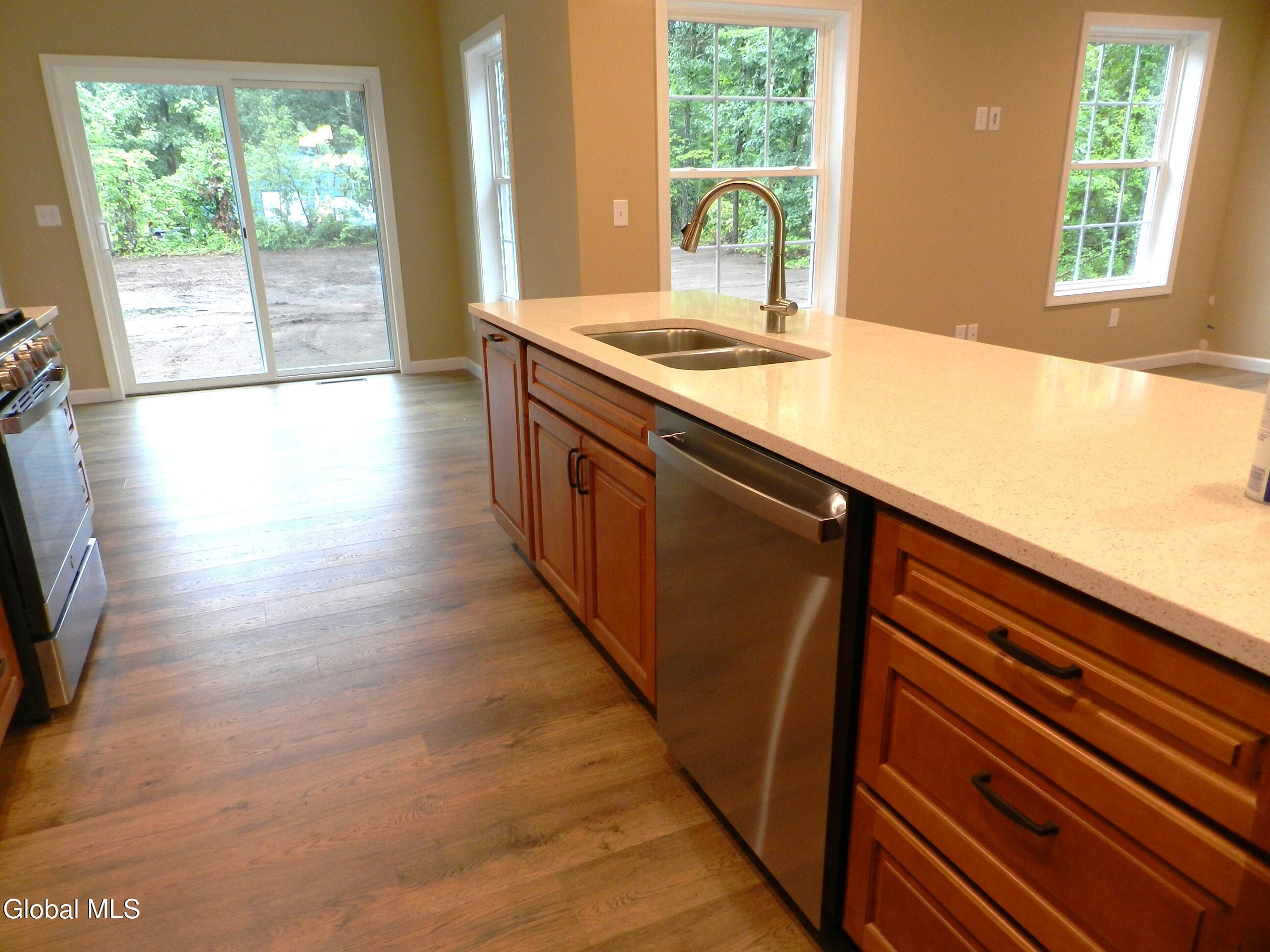 170-172 Redmond Road Moreau, NY 12831 - Photo 3 of 10 8