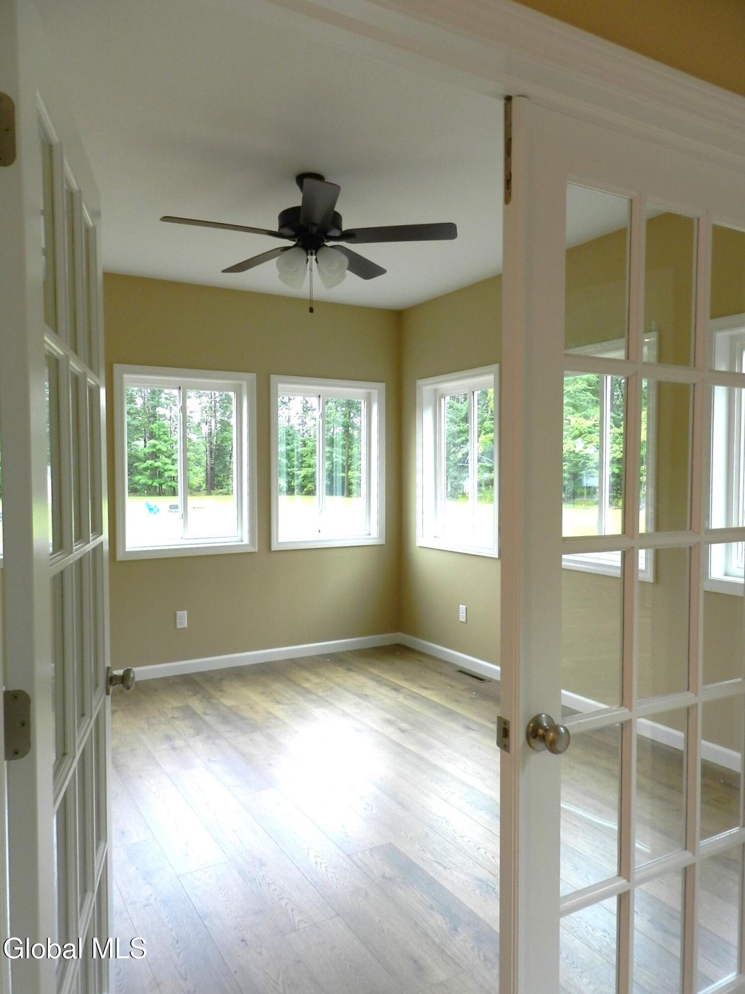 170-172 Redmond Road Moreau, NY 12831 - Photo 5 of 10 13