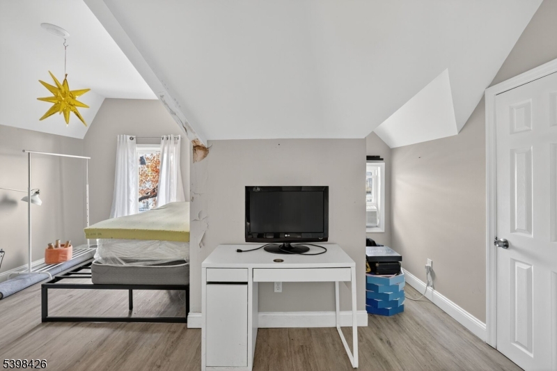 78 Treacy Avenue Newark, NJ 07108 - Photo 22 of 23