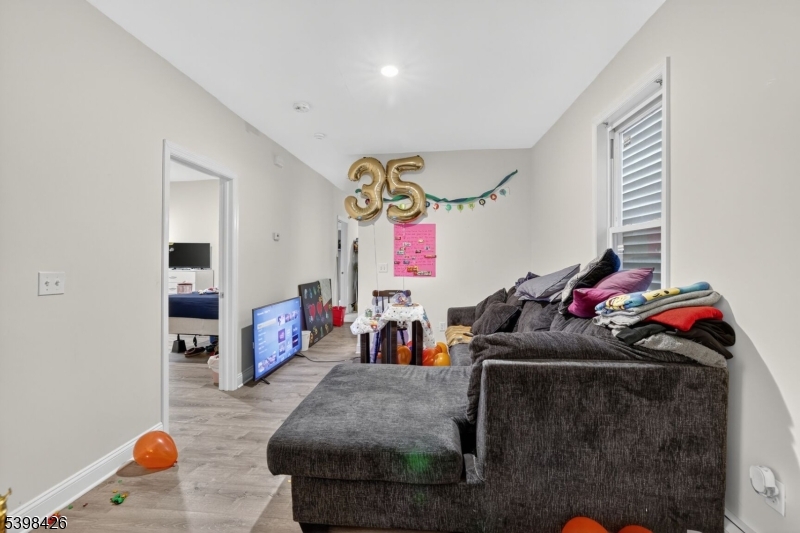 78 Treacy Avenue Newark, NJ 07108 - Photo 8 of 23