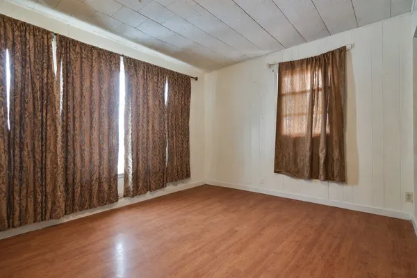 $180,000 | 2303 Dickey Avenue, North Chicago, IL 60064