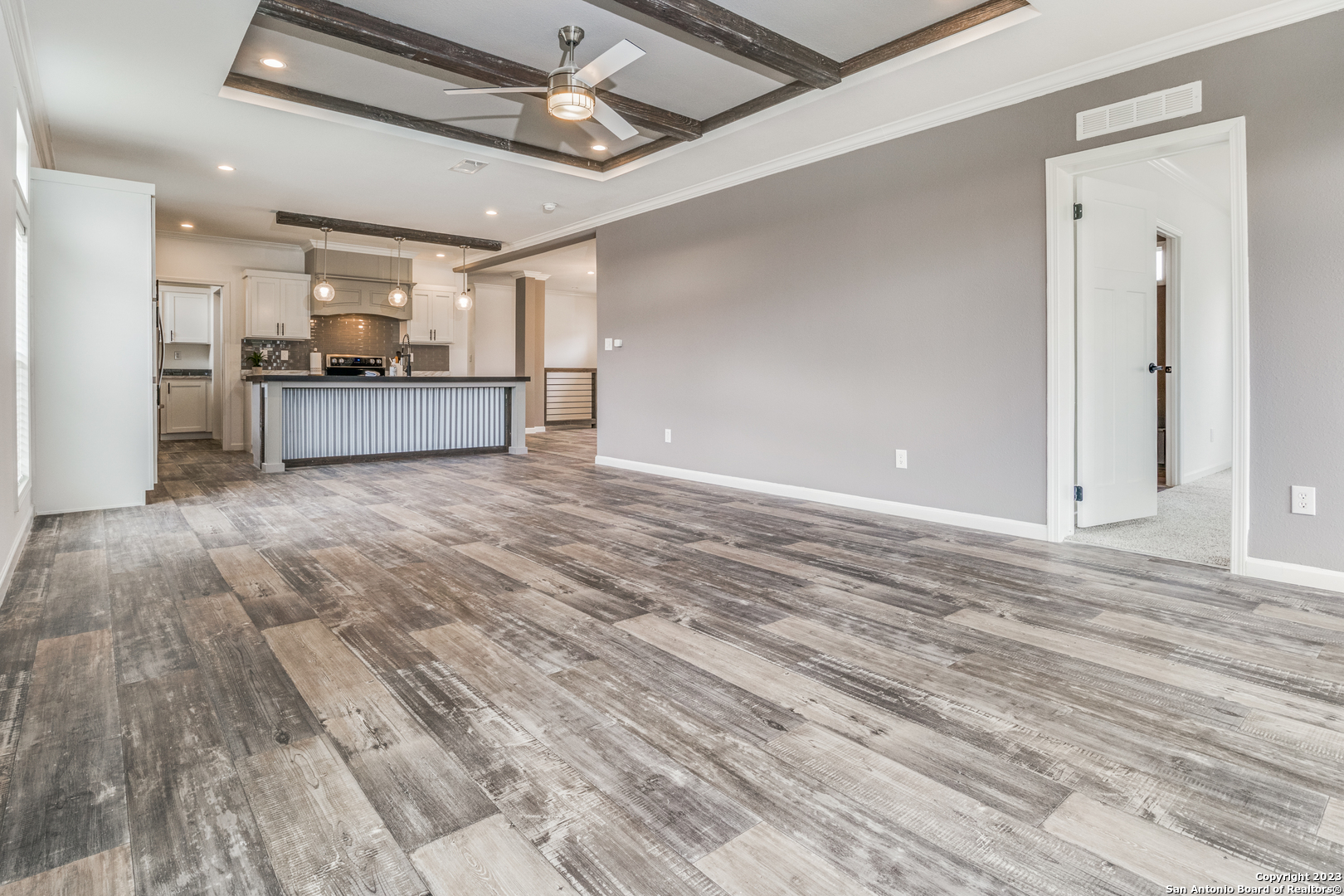 569 Pr 1520 Bandera, TX 78003 - Photo 9 of 25