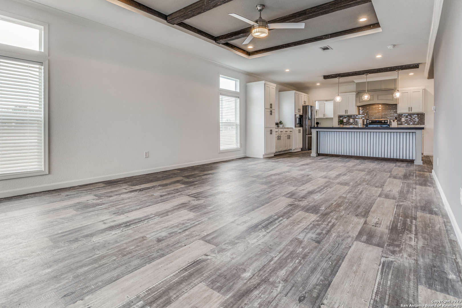 569 Pr 1520 Bandera, TX 78003 - Photo 10 of 25