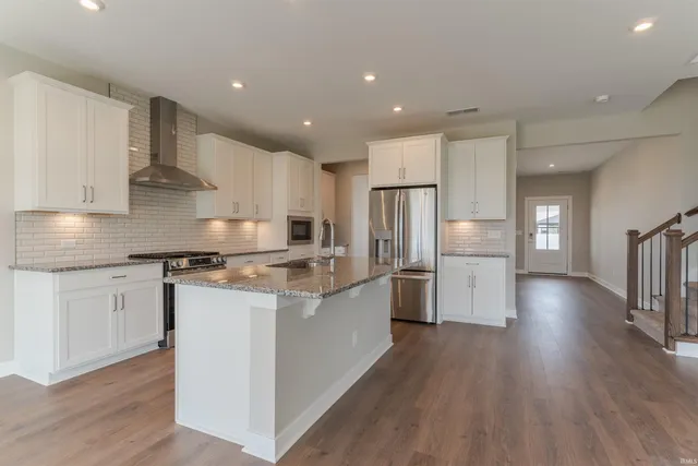 $499,800 | 5123 Jackson Drive, Newburgh, IN 47630