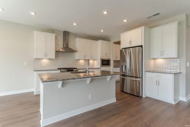 $499,800 | 5123 Jackson Drive, Newburgh, IN 47630