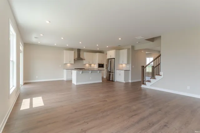 $499,800 | 5123 Jackson Drive, Newburgh, IN 47630