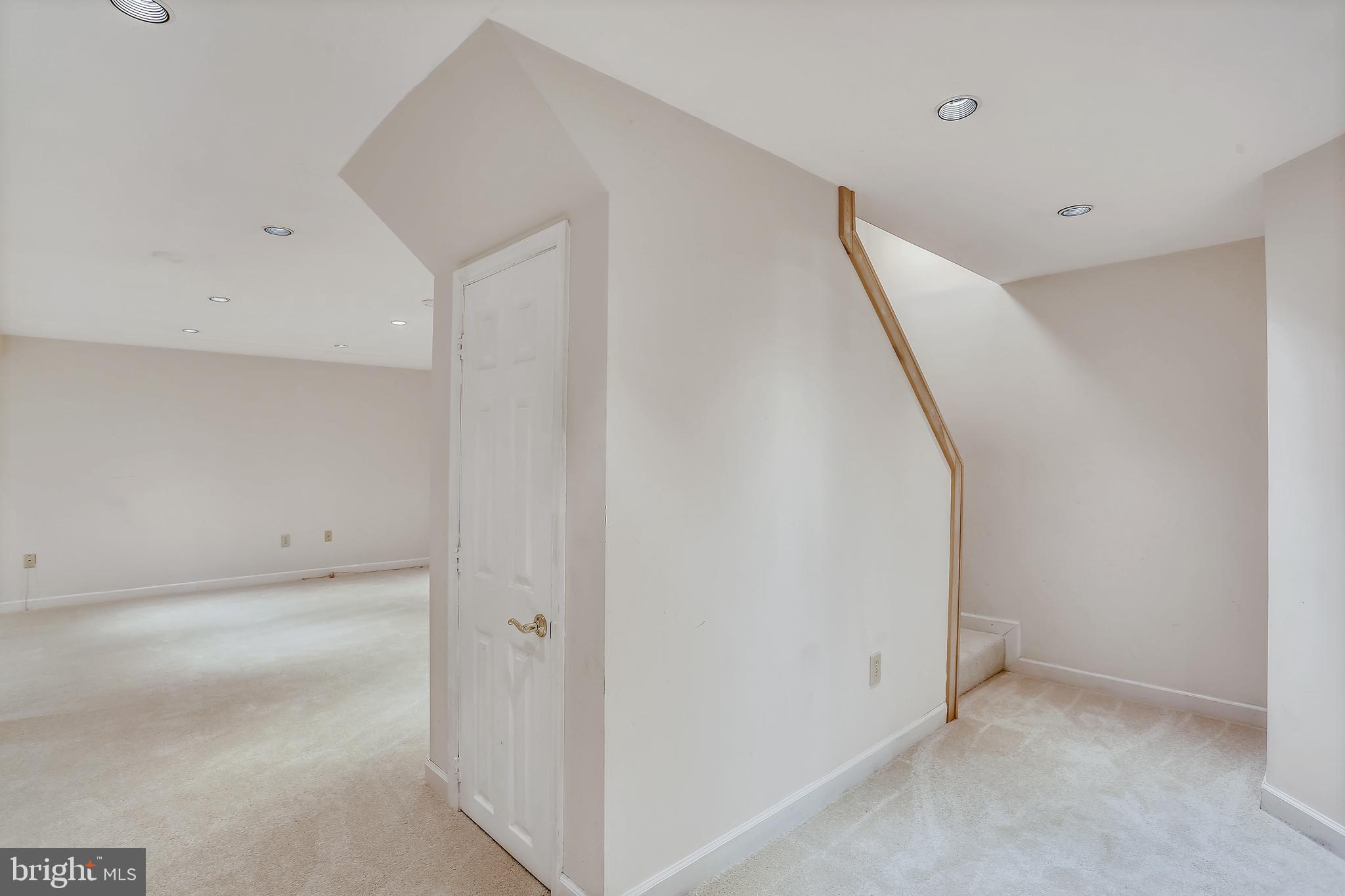 9640 Reach Road Potomac, MD 20854 - Photo 37 of 43 Gallery Image 37