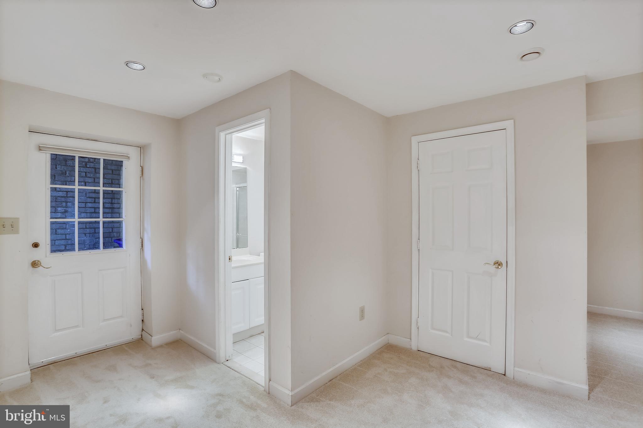 9640 Reach Road Potomac, MD 20854 - Photo 40 of 43 Gallery Image 40