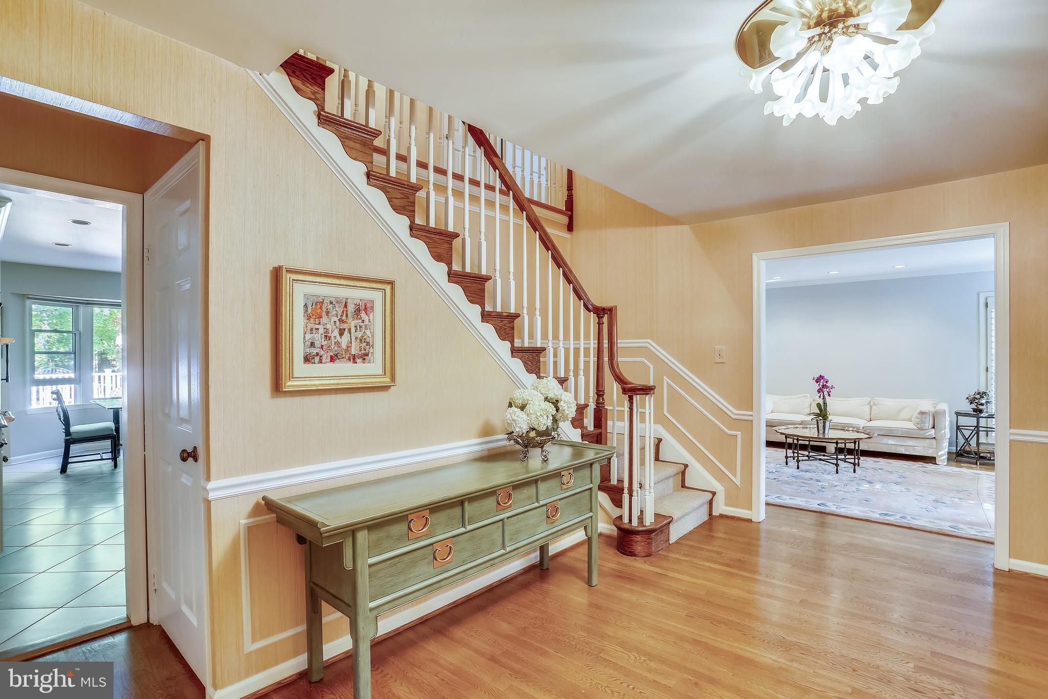 9640 Reach Road Potomac, MD 20854 - Photo 5 of 43 Gallery Image 5