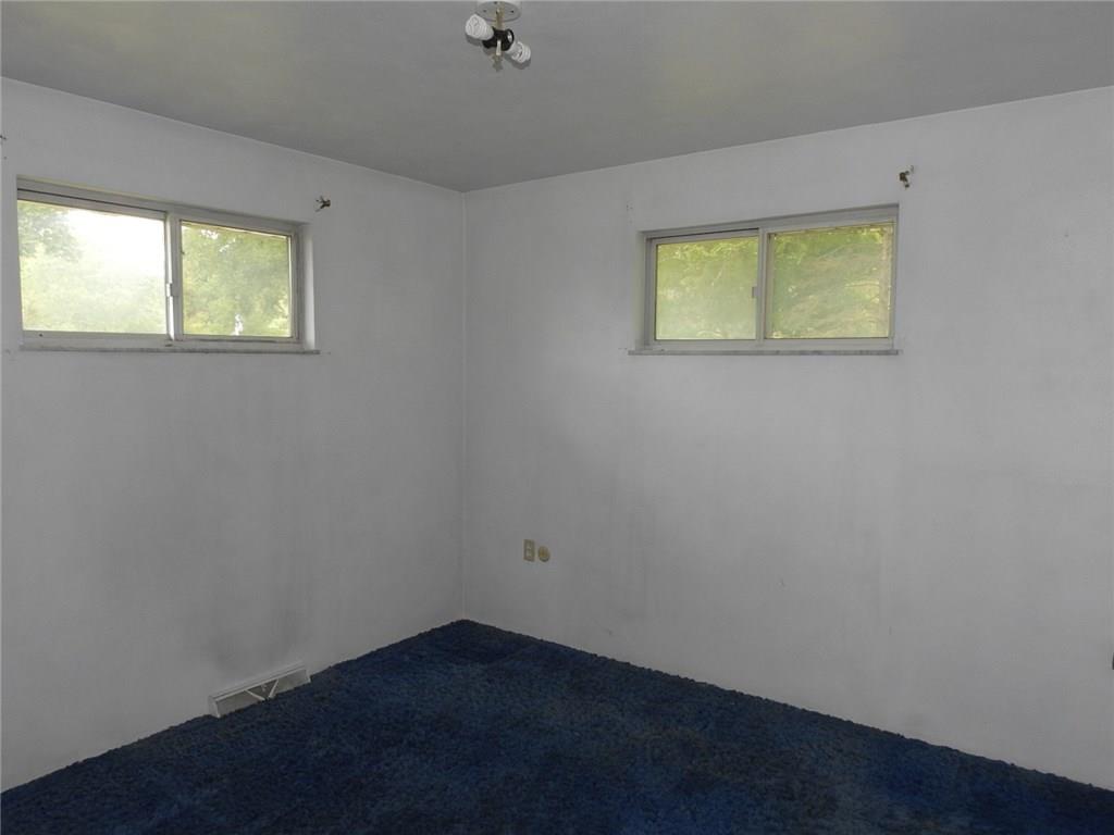 229 Headley Road Washington, PA 15301 - Photo 13 of 20