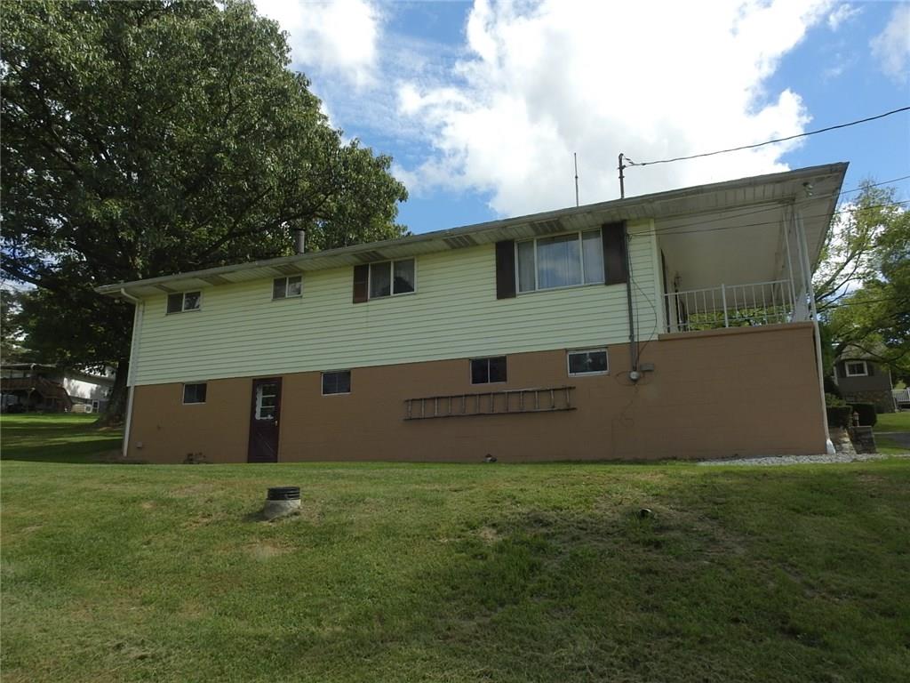 229 Headley Road Washington, PA 15301 - Photo 3 of 20