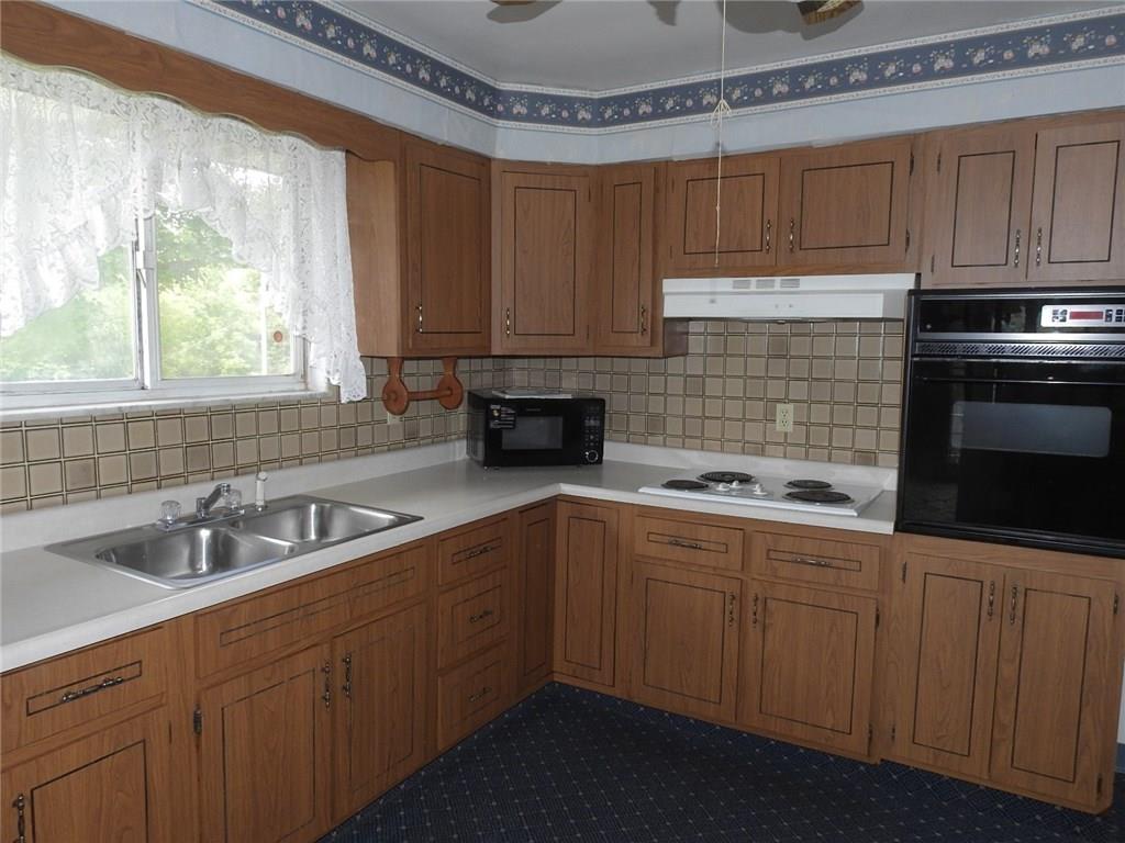 229 Headley Road Washington, PA 15301 - Photo 7 of 20