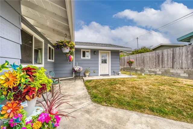 $645,000 | 494 South Whipple Street, Fort Bragg, CA 95437