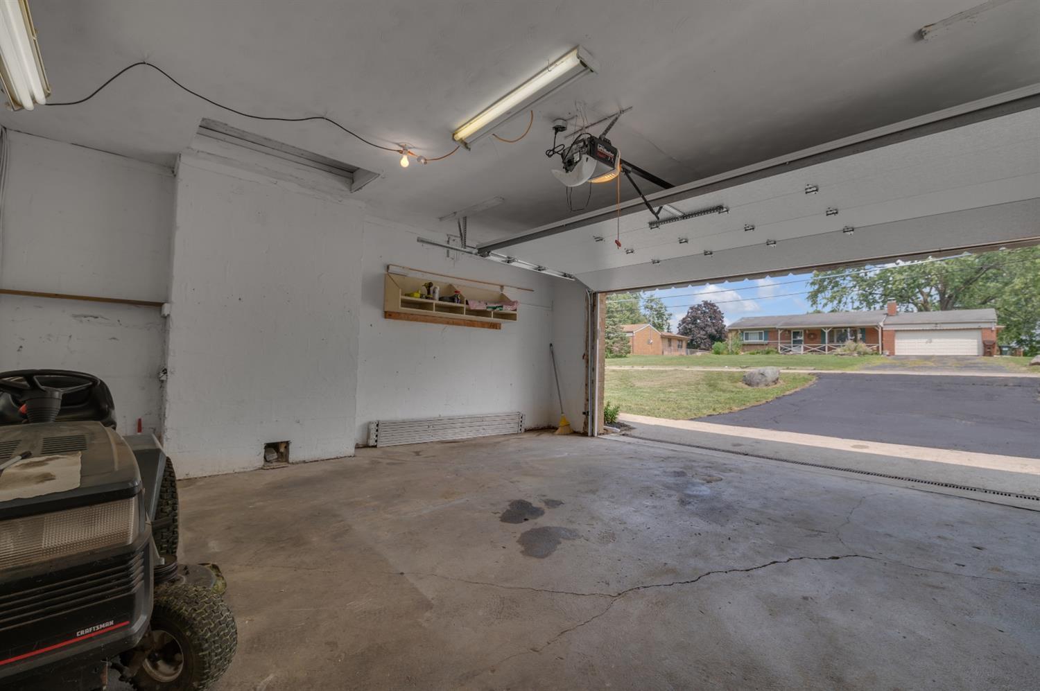 3060 Stout Road Cincinnati, OH 45251 - Photo 20 of 25 Gallery Image 20