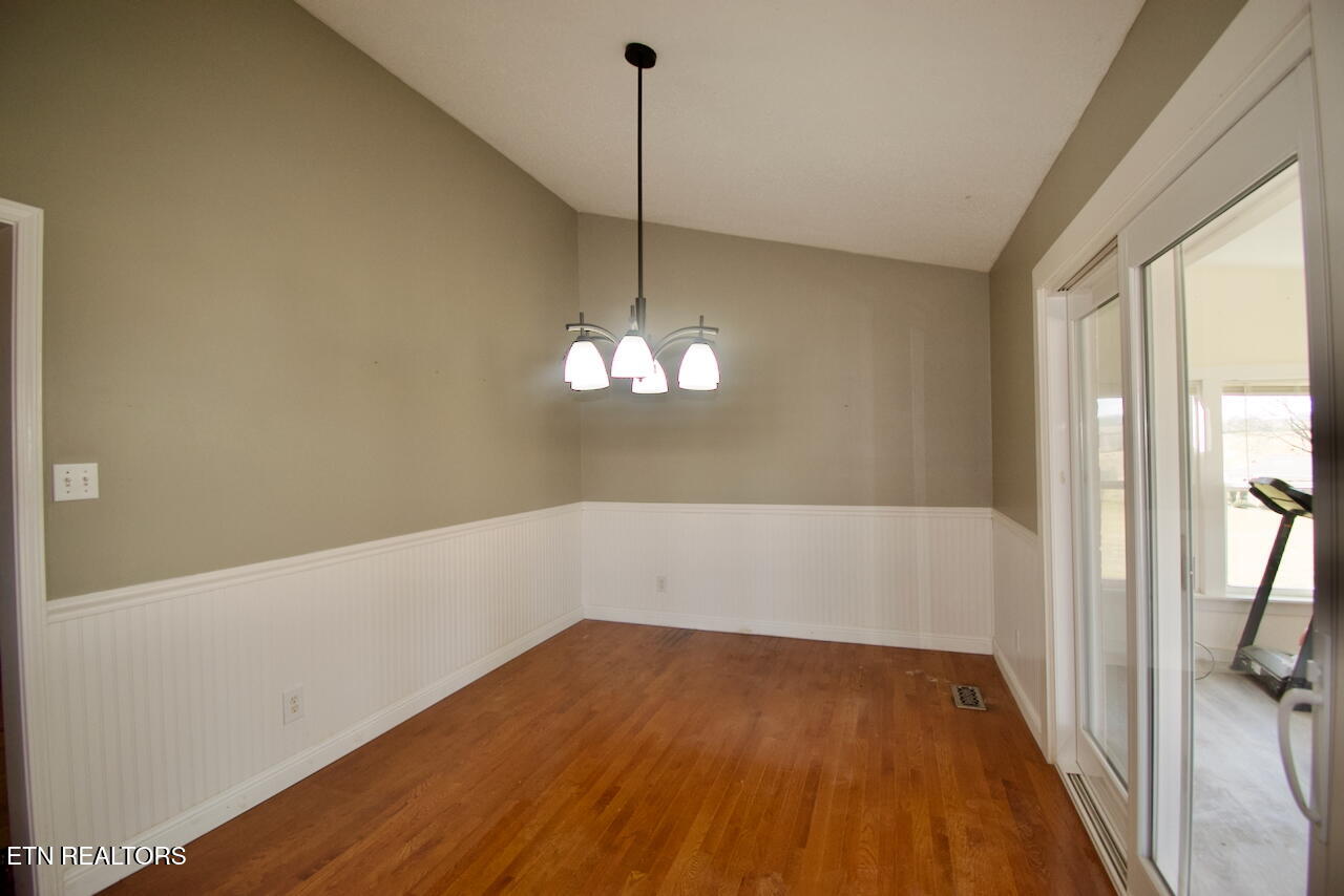 5517 J Riley W Drive Greenback, TN 37742 - Photo 12 of 42 DSC_0578