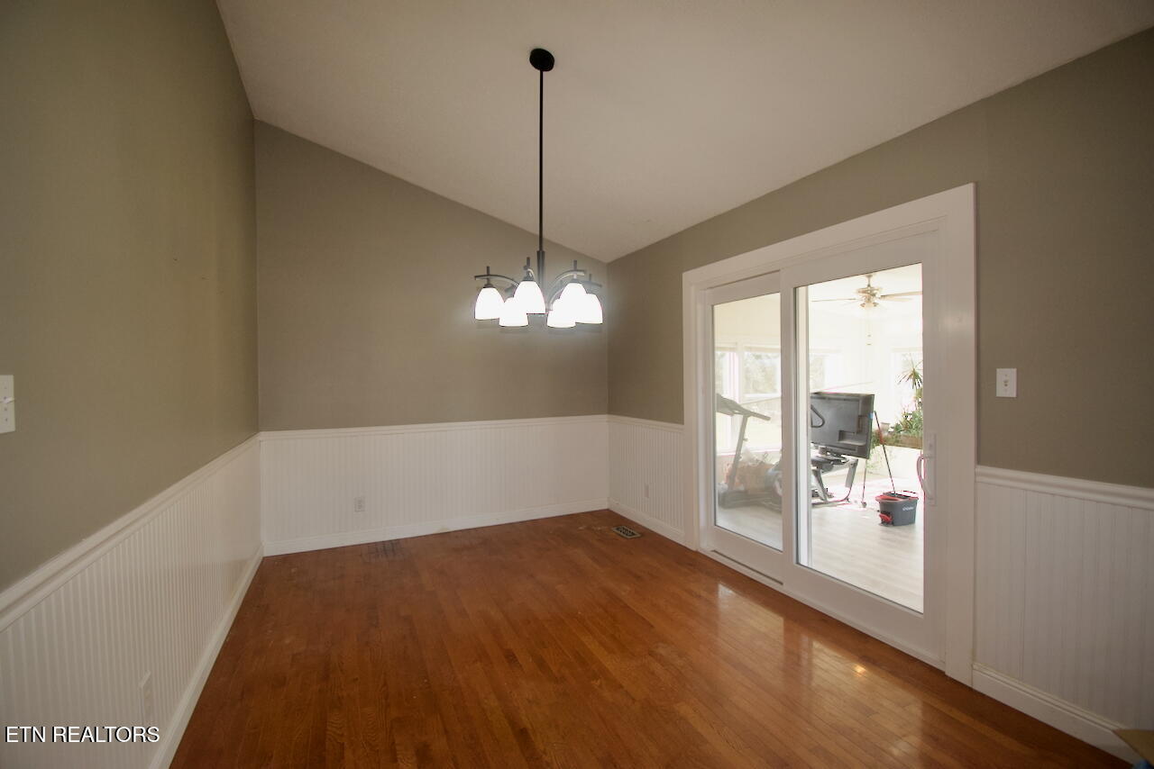 5517 J Riley W Drive Greenback, TN 37742 - Photo 13 of 42 DSC_0579