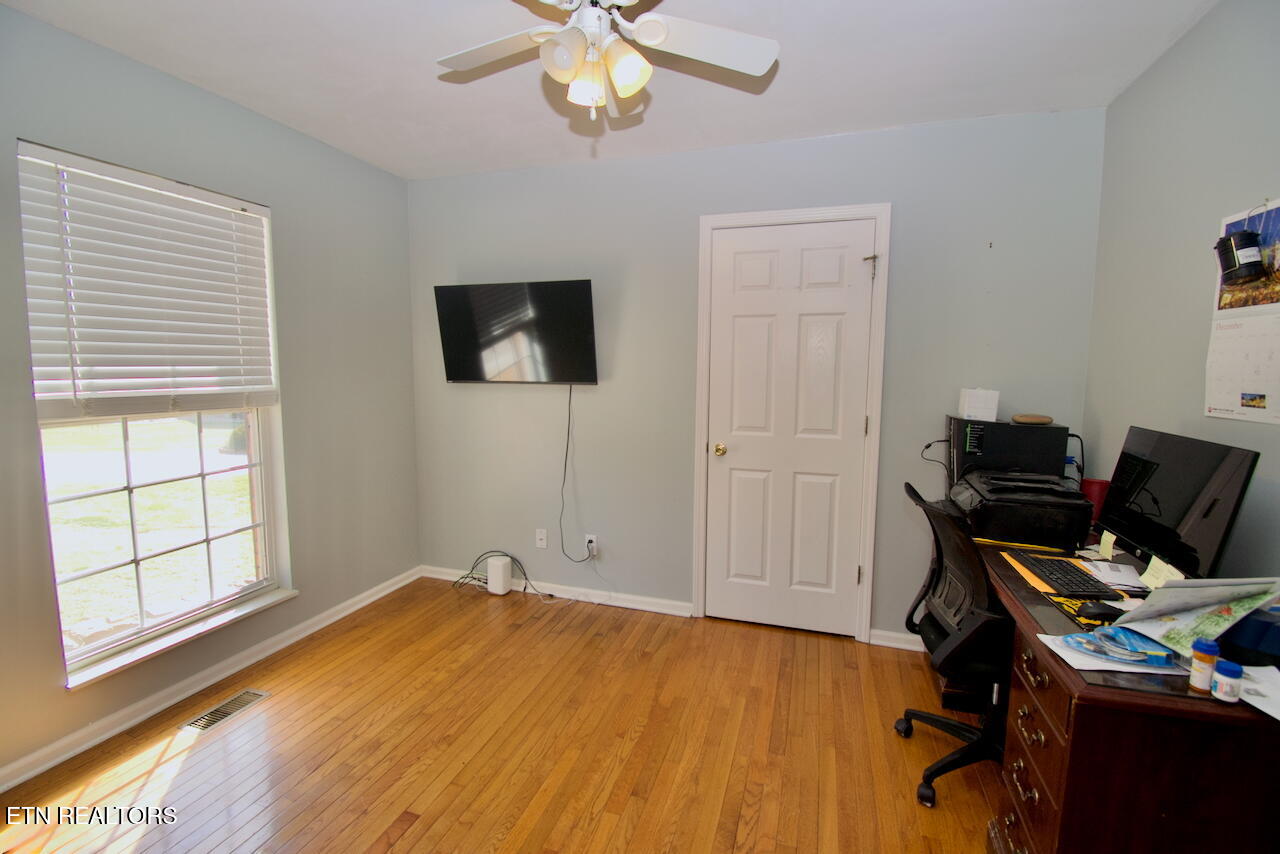 5517 J Riley W Drive Greenback, TN 37742 - Photo 21 of 42 DSC_0564