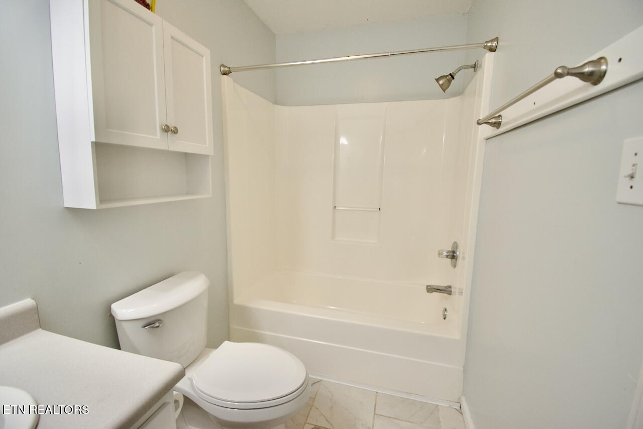 5517 J Riley W Drive Greenback, TN 37742 - Photo 24 of 42 DSC_0567