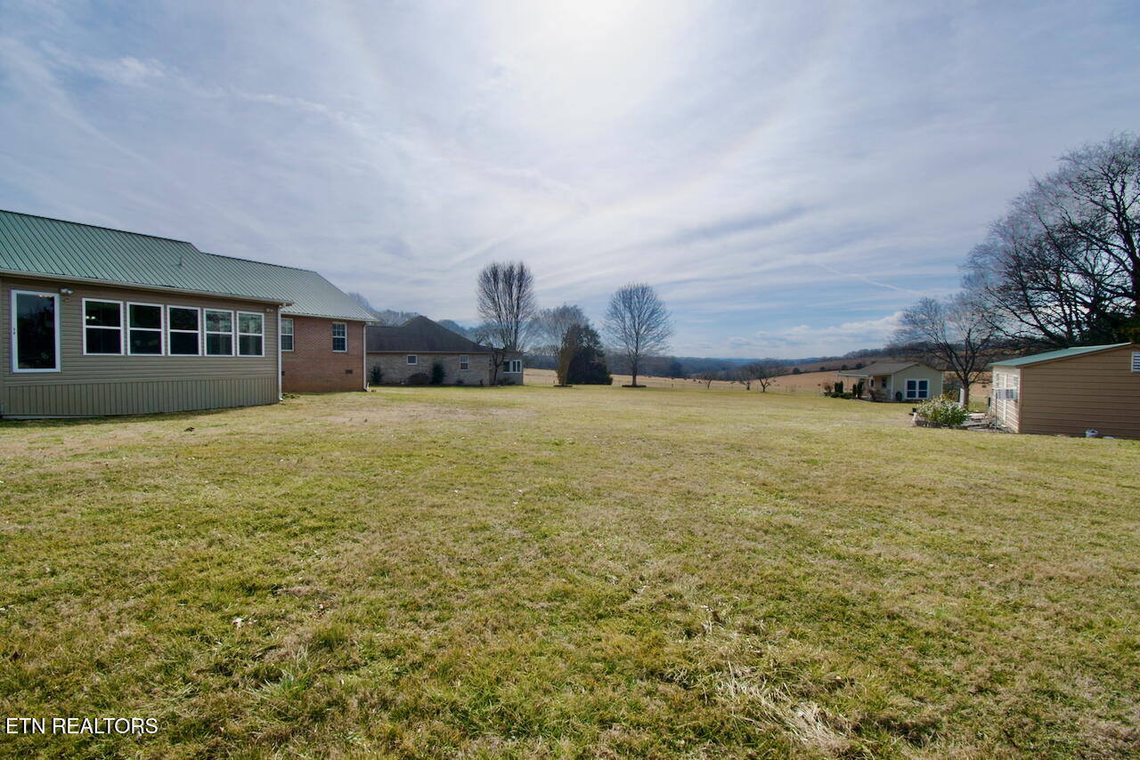 5517 J Riley W Drive Greenback, TN 37742 - Photo 38 of 42 DSC_0605