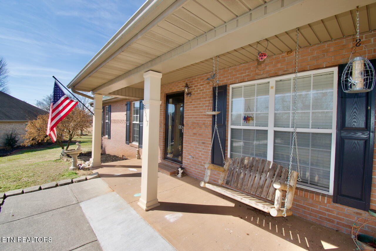 5517 J Riley W Drive Greenback, TN 37742 - Photo 4 of 42 DSC_0560