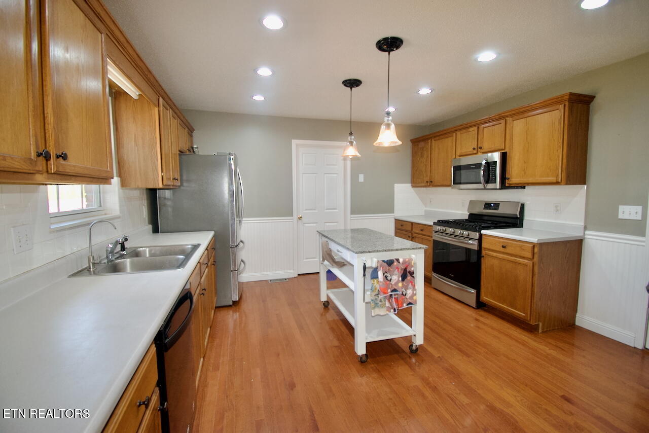 5517 J Riley W Drive Greenback, TN 37742 - Photo 8 of 42 DSC_0572