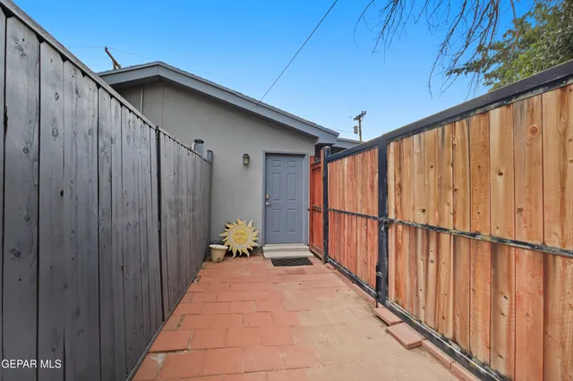 $749,999 | 5051 Montoya Drive, El Paso, TX 79922