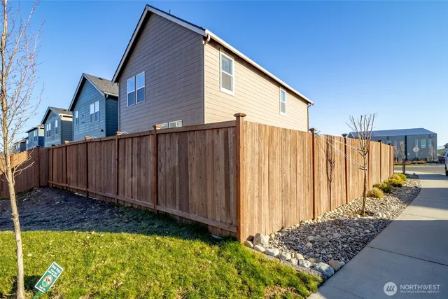 $3,500 | 18798 108th Ave Court East, Puyallup, WA 98374