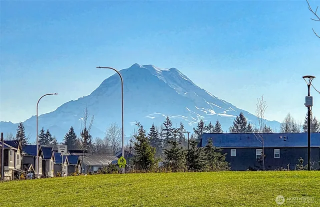 $3,500 | 18798 108th Ave Court East, Puyallup, WA 98374