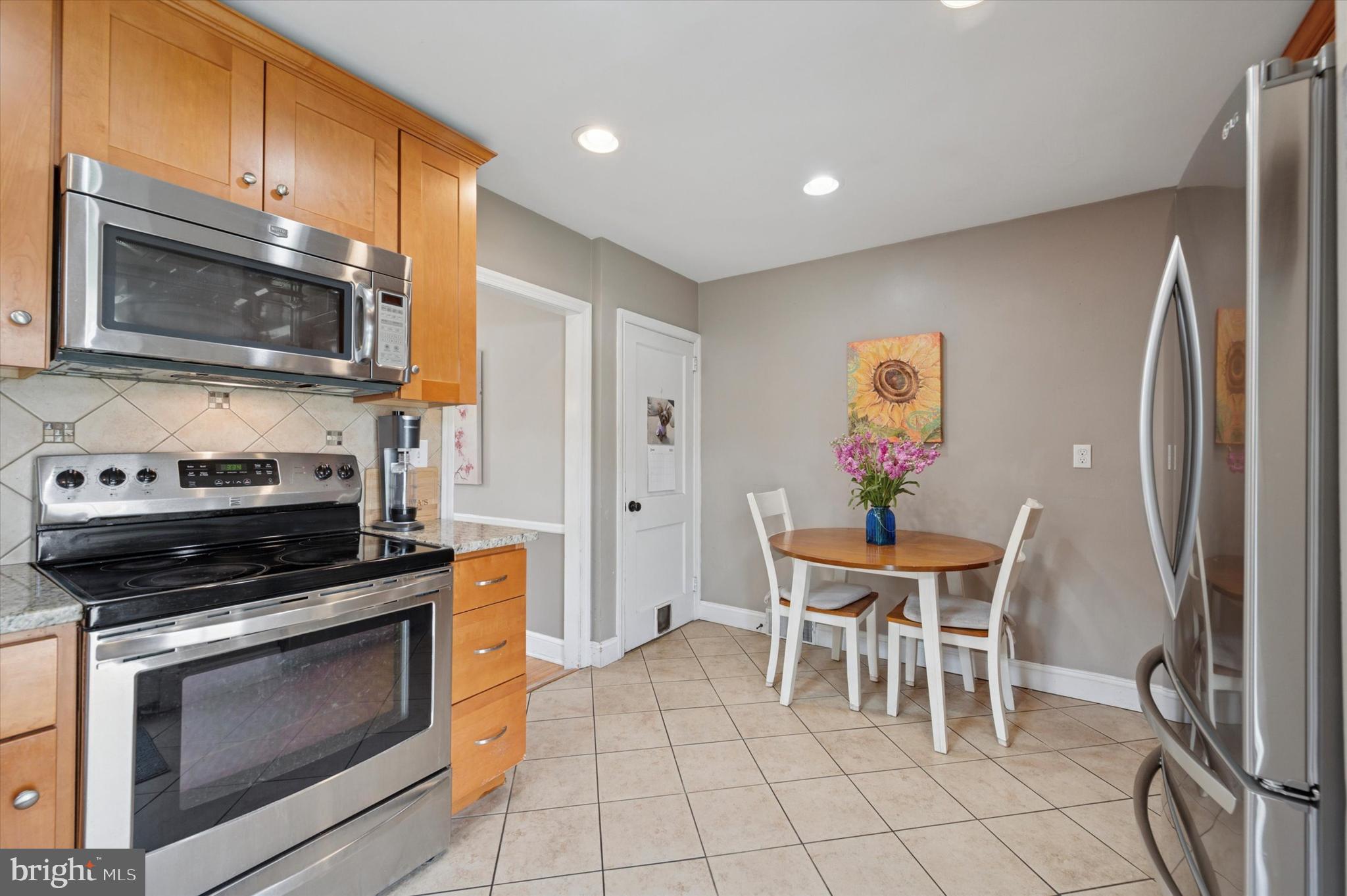 975 Old Sproul Road Springfield, PA 19064 - Photo 16 of 26 Eat-in kitchen