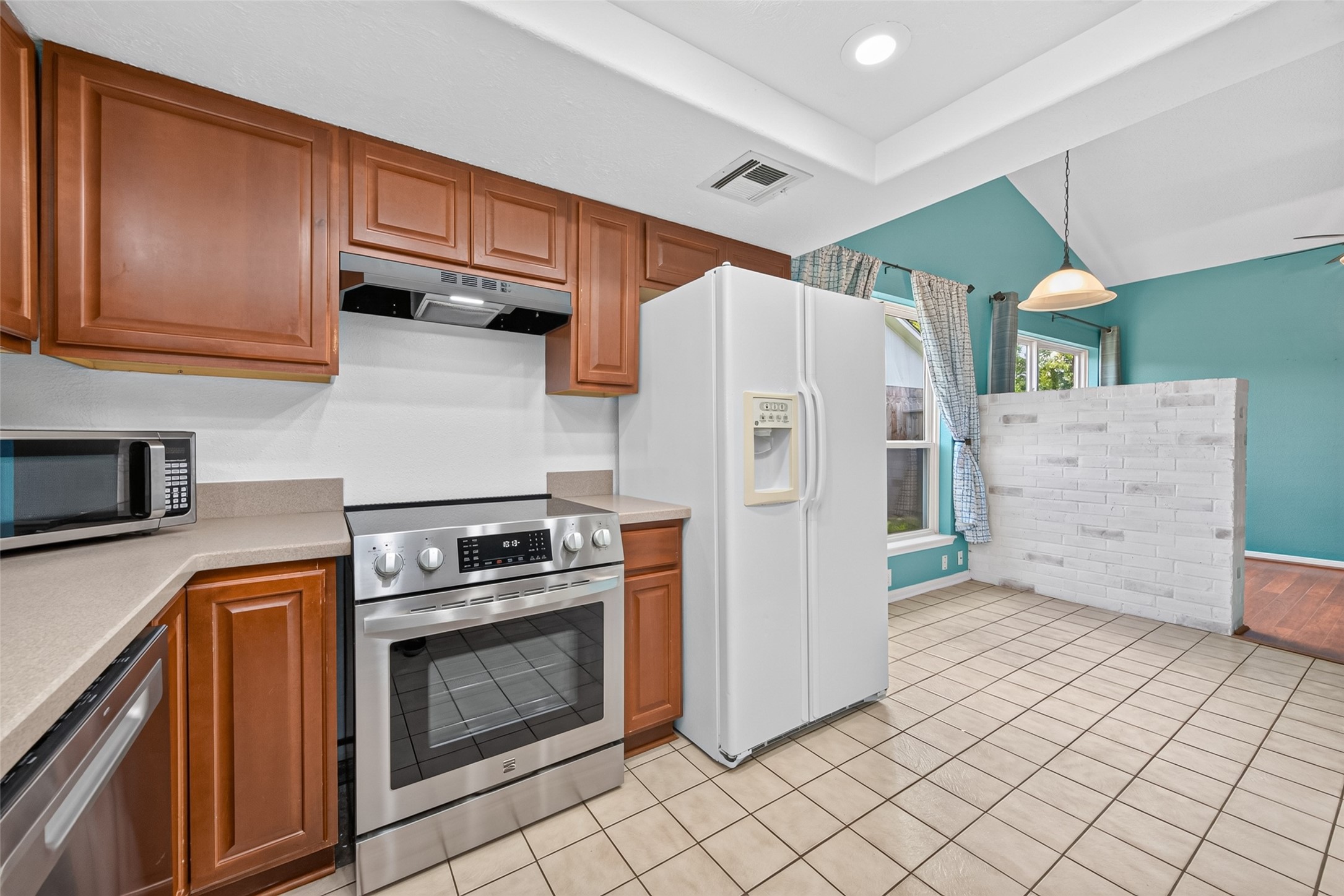 17531 Crestline Road Humble, TX 77396 - Photo 18 of 41 Lets get cooking!