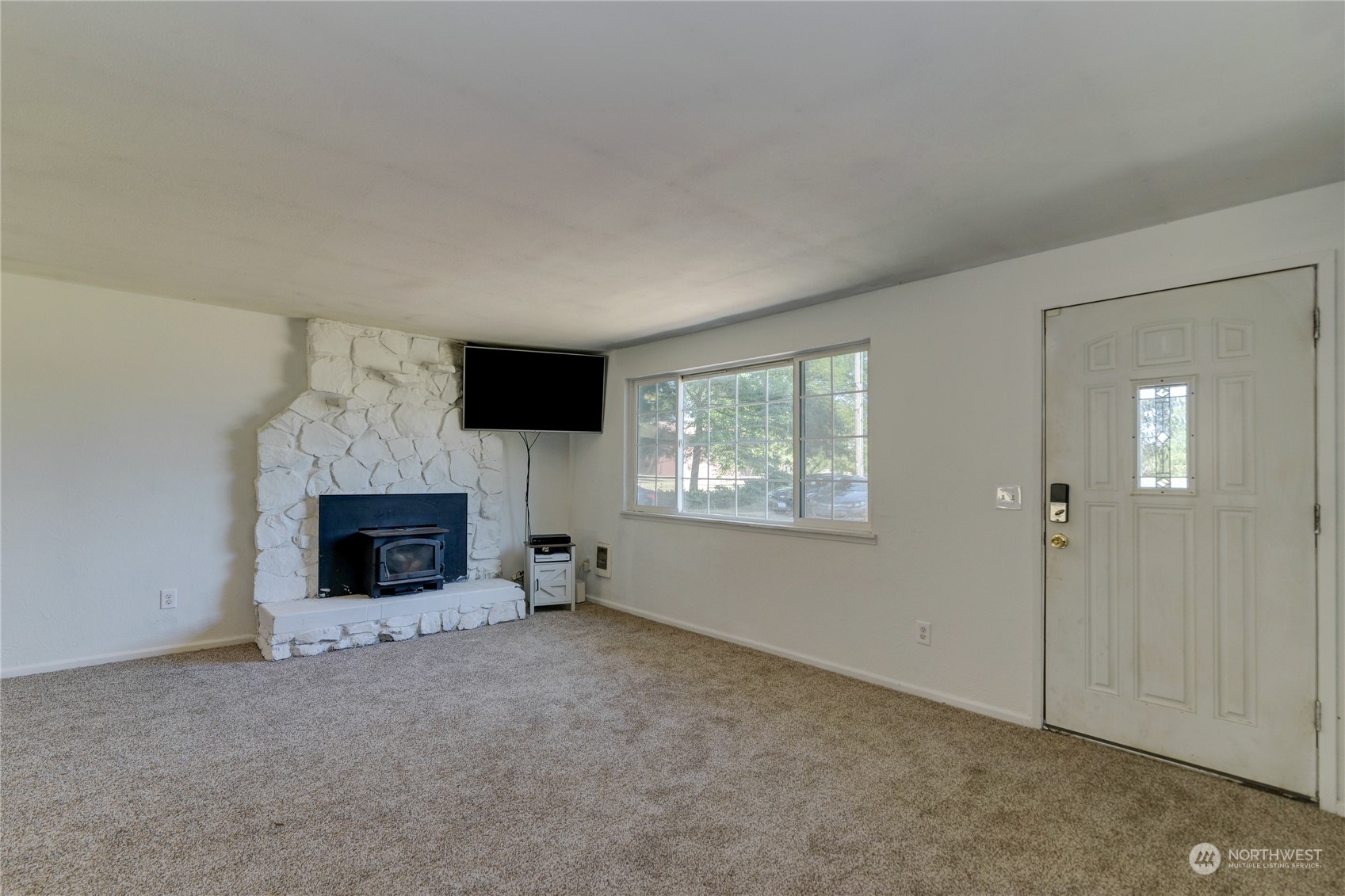 18423 Nutmeg Street Southwest Rochester, WA 98579 - Photo 3 of 30