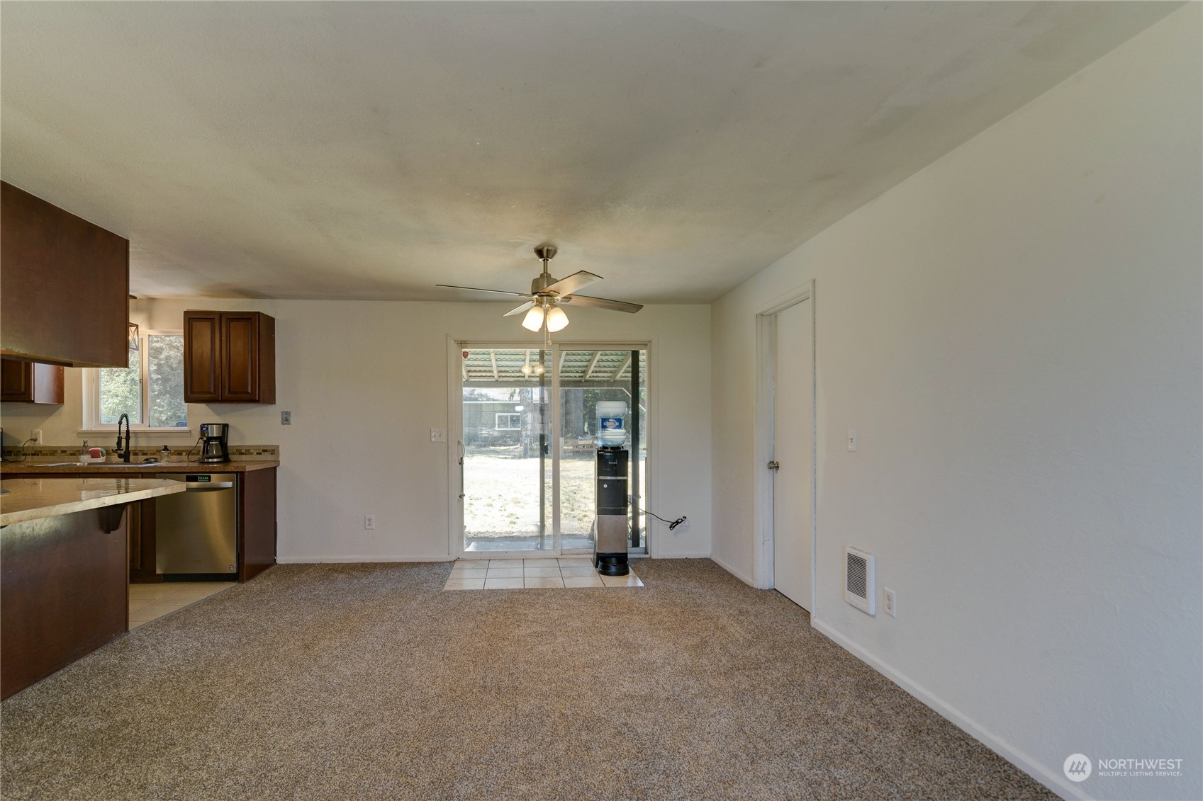 18423 Nutmeg Street Southwest Rochester, WA 98579 - Photo 6 of 30