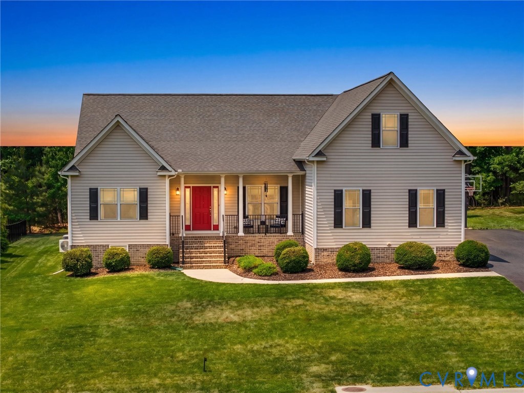 10824 Avening Road Chesterfield, VA 23832 - Photo 41 of 47 a front view of a house with garden