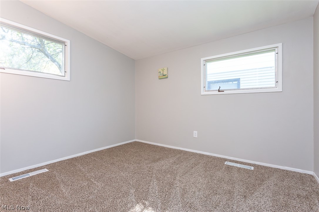 6479 Sherborn Road Parma Heights, OH 44130 - Photo 10 of 24