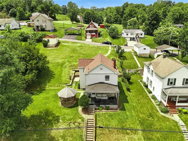 a picture of city view