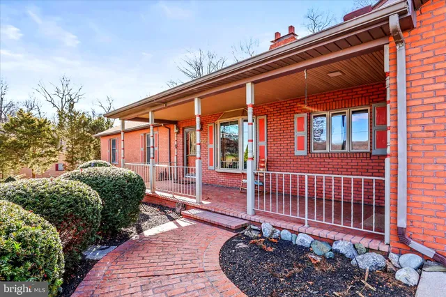 $659,900 | 320 Dubs Church Road, Hanover, PA 17331