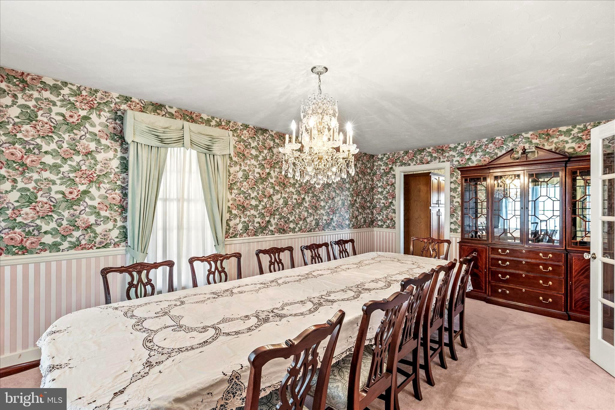 320 Dubs Church Road Hanover, PA 17331 - Photo 25 of 98 Formal Dining Room