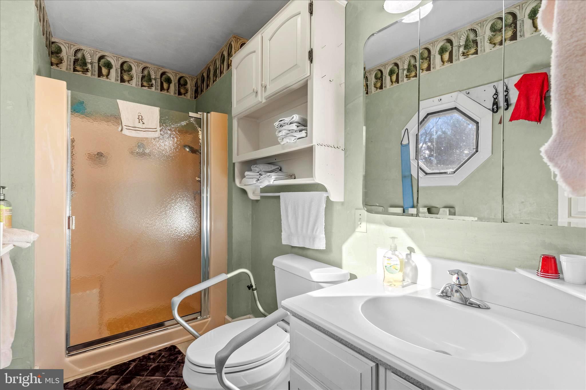 320 Dubs Church Road Hanover, PA 17331 - Photo 40 of 98 Primary Bath