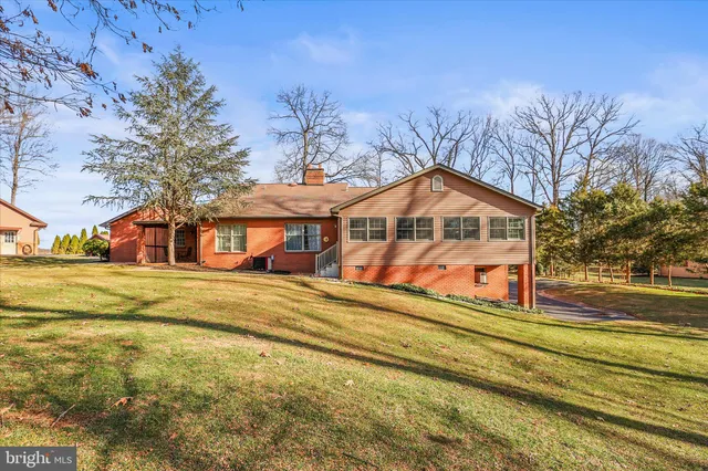 $659,900 | 320 Dubs Church Road, Hanover, PA 17331