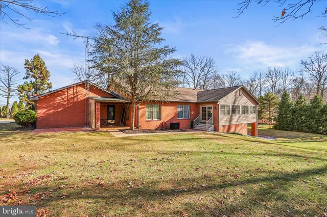 $659,900 | 320 Dubs Church Road, Hanover, PA 17331